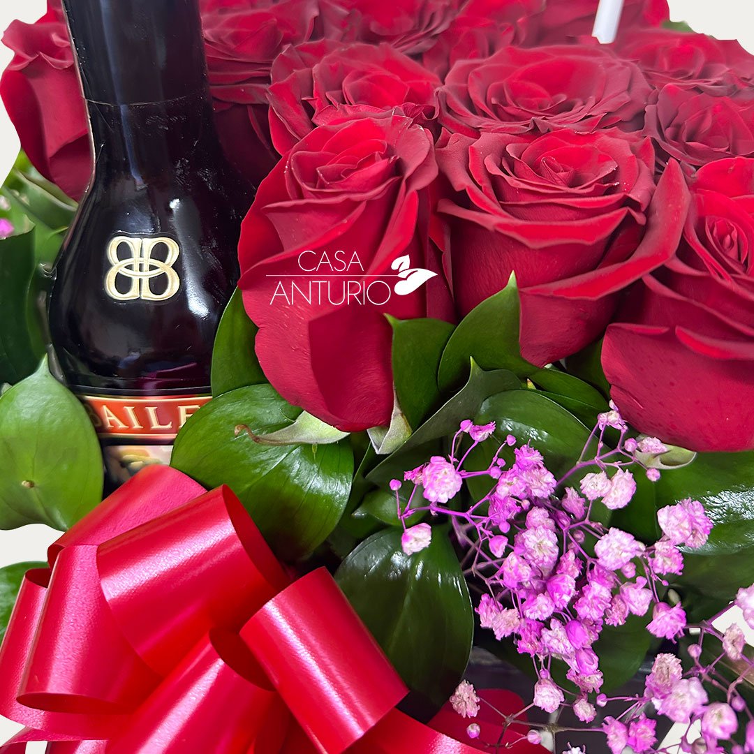 Arreglo de Rosas con Globo - Imagen 4