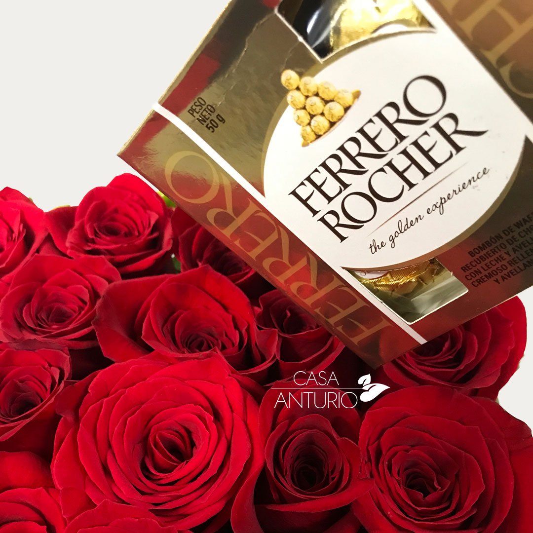 Arreglo de Rosas Rojas con Chocolates - Imagen 3