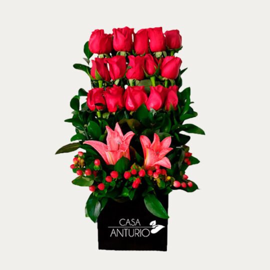 Arreglo Floral Rosas en Escalera