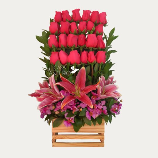 Arreglo de Rosas en Escalera