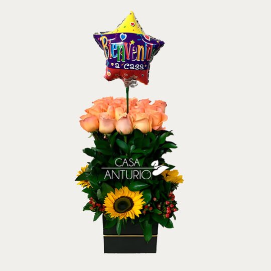 Arreglo en Rosas, Girasoles y Follajes