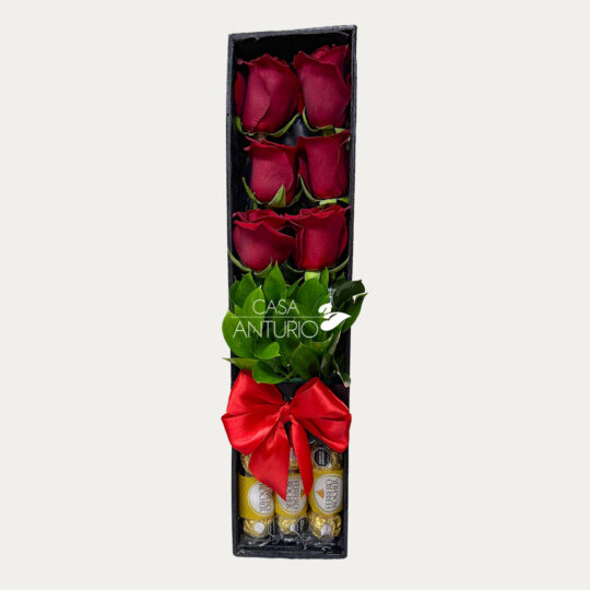 Arreglo Rectangular de Rosas y Chocolates