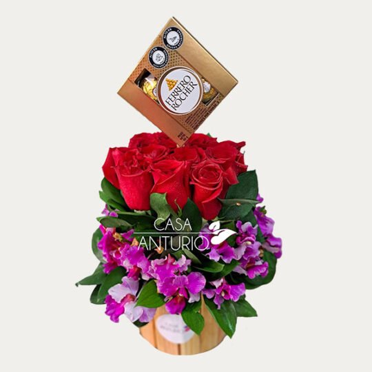 Arreglo de Rosas Rojas, Orquidea Hawaiana y Chocolates