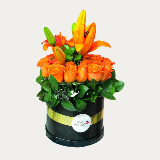 Arreglo en Rosas y Lirios