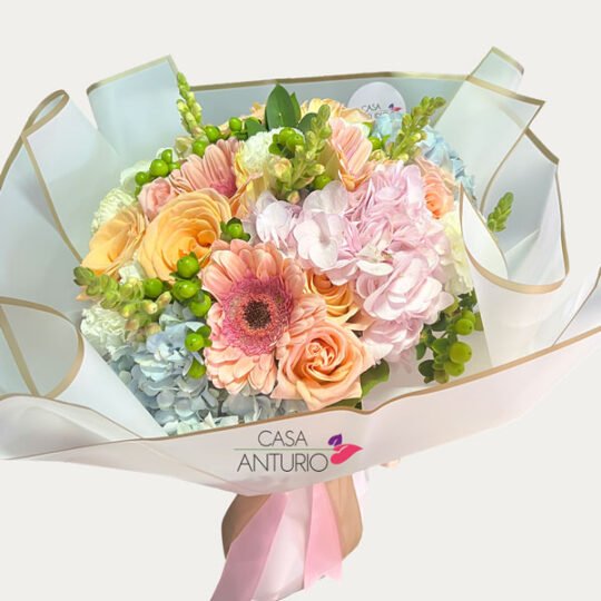 Bouquet de Hortensias, Rosas y Cafeto