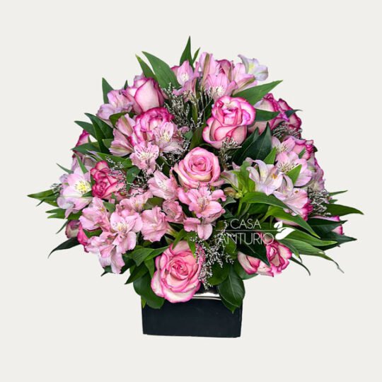 Arreglo en Rosas Rosadas y Astromelias Rosadas