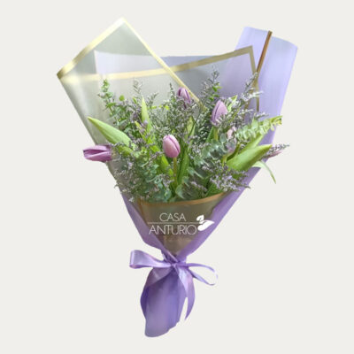 Bouquet de 5 Tulipanes y Follajes