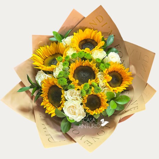 Bouquet de Girasoles y Rosas Blancas