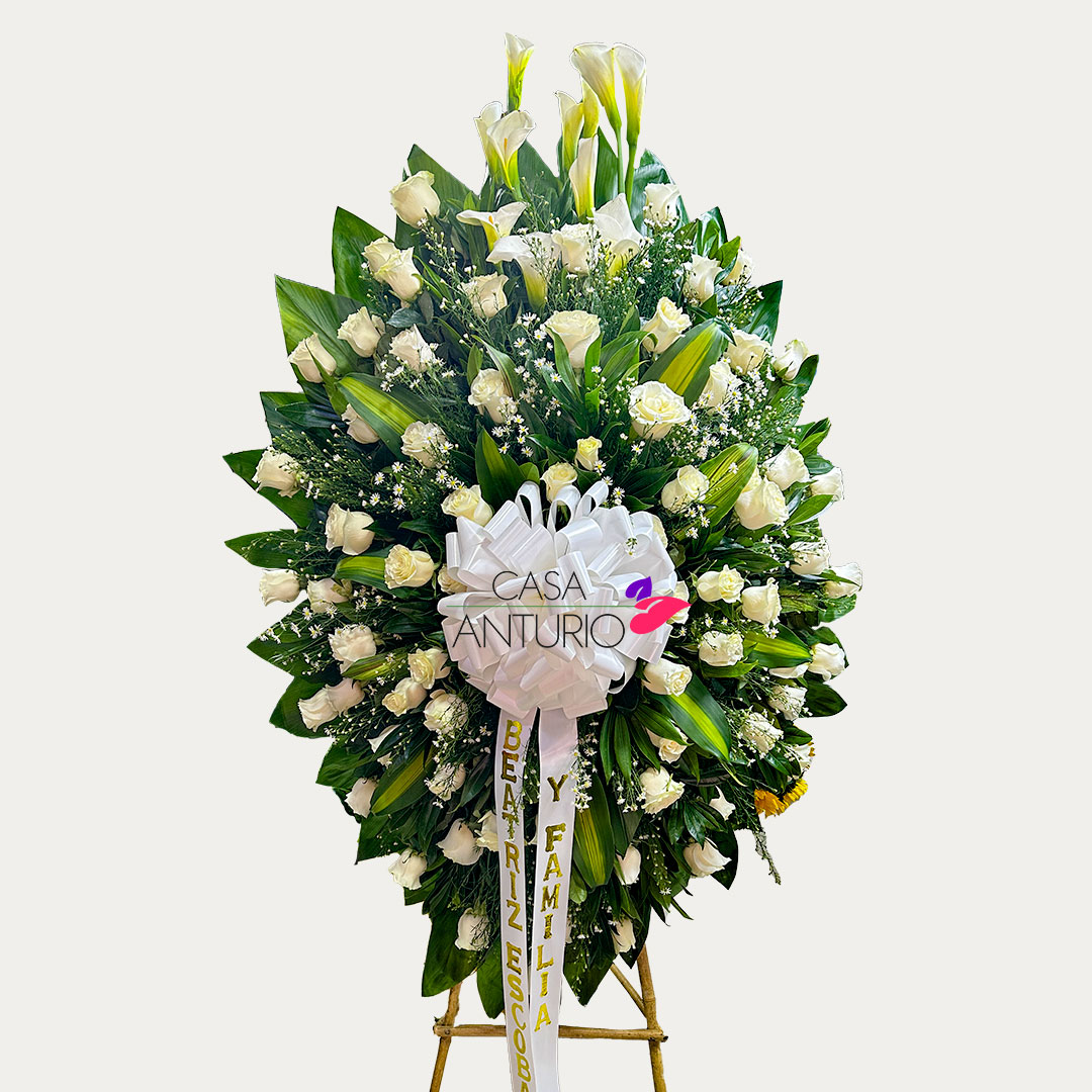 Corona Fúnebre de Rosas Blancas, Montecasino y Cartuchos Blancos