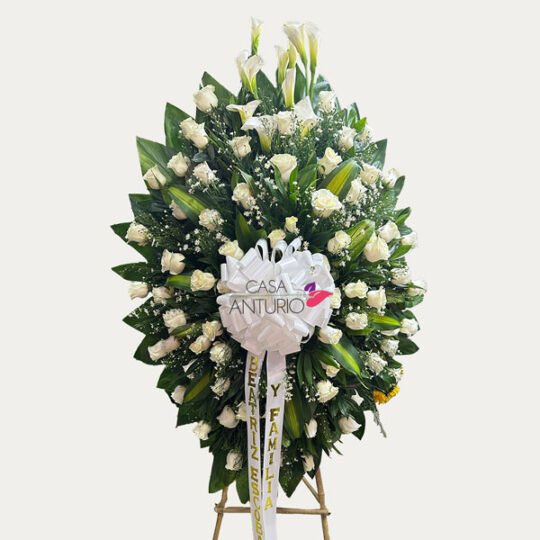 Corona Fúnebre de Rosas Blancas, Montecasino y Cartuchos Blancos