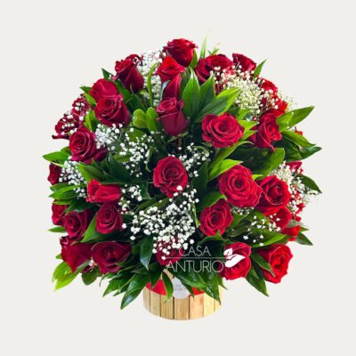 Arreglo Circular de Rosas y Perla