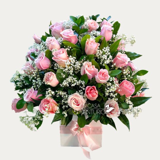 Arreglo de Rosas Rosadas con Perla
