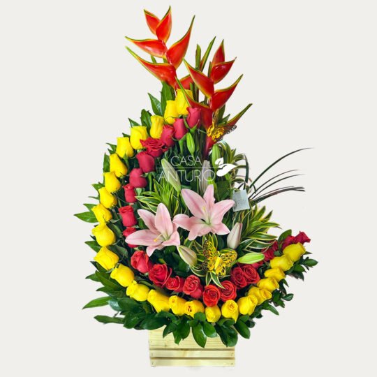 Arreglo de Rosas, Lirios y Heliconias