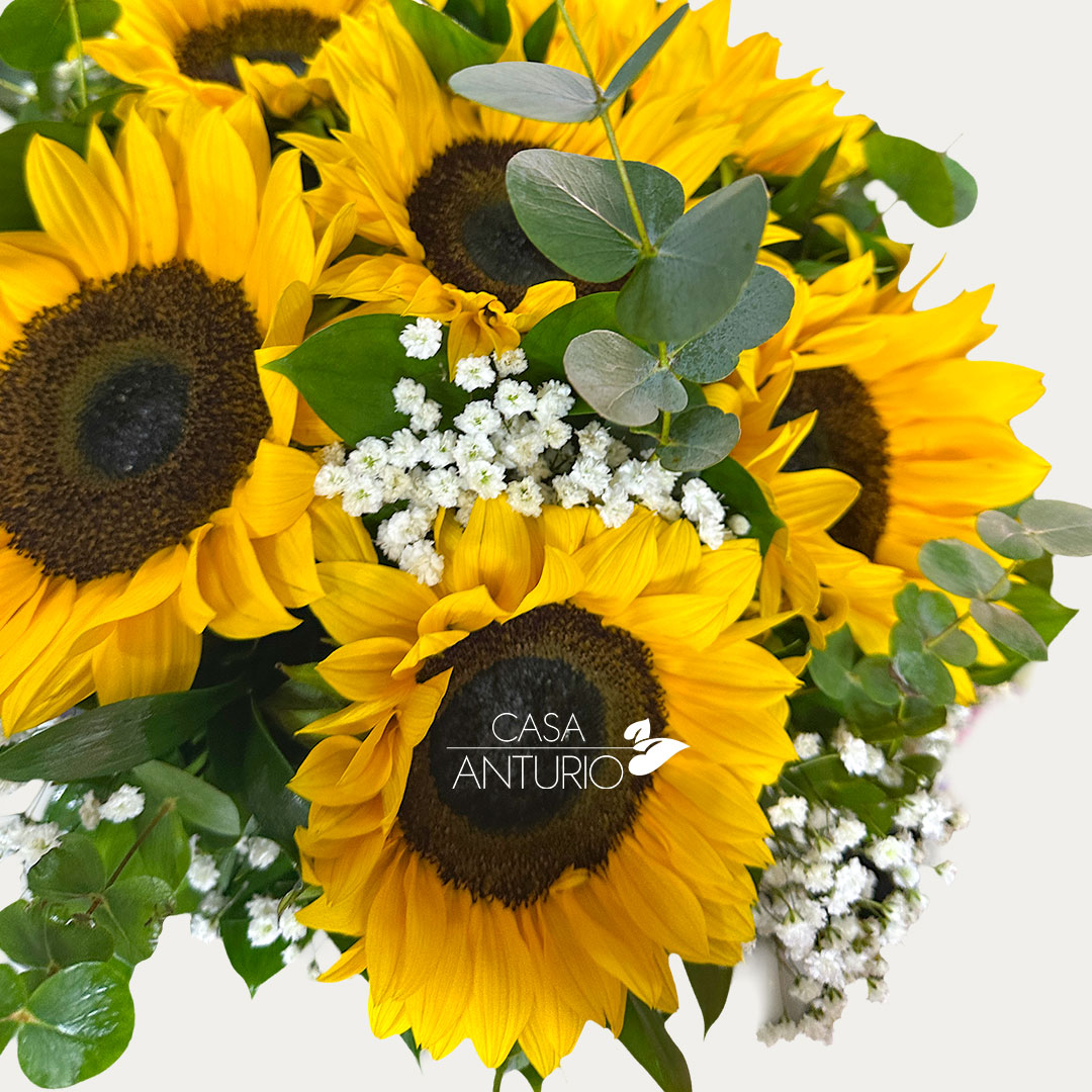 Arreglo de Girasoles con Follajes - Imagen 3