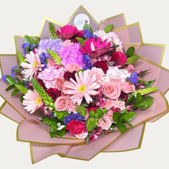 Bouquet de Rosas, Claveles, Gerberas, Hortensias y Follajes