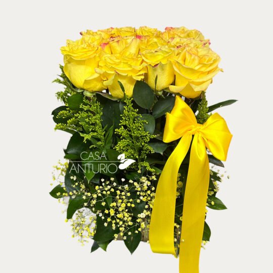 Arreglo de Rosas y Perla Amarilla