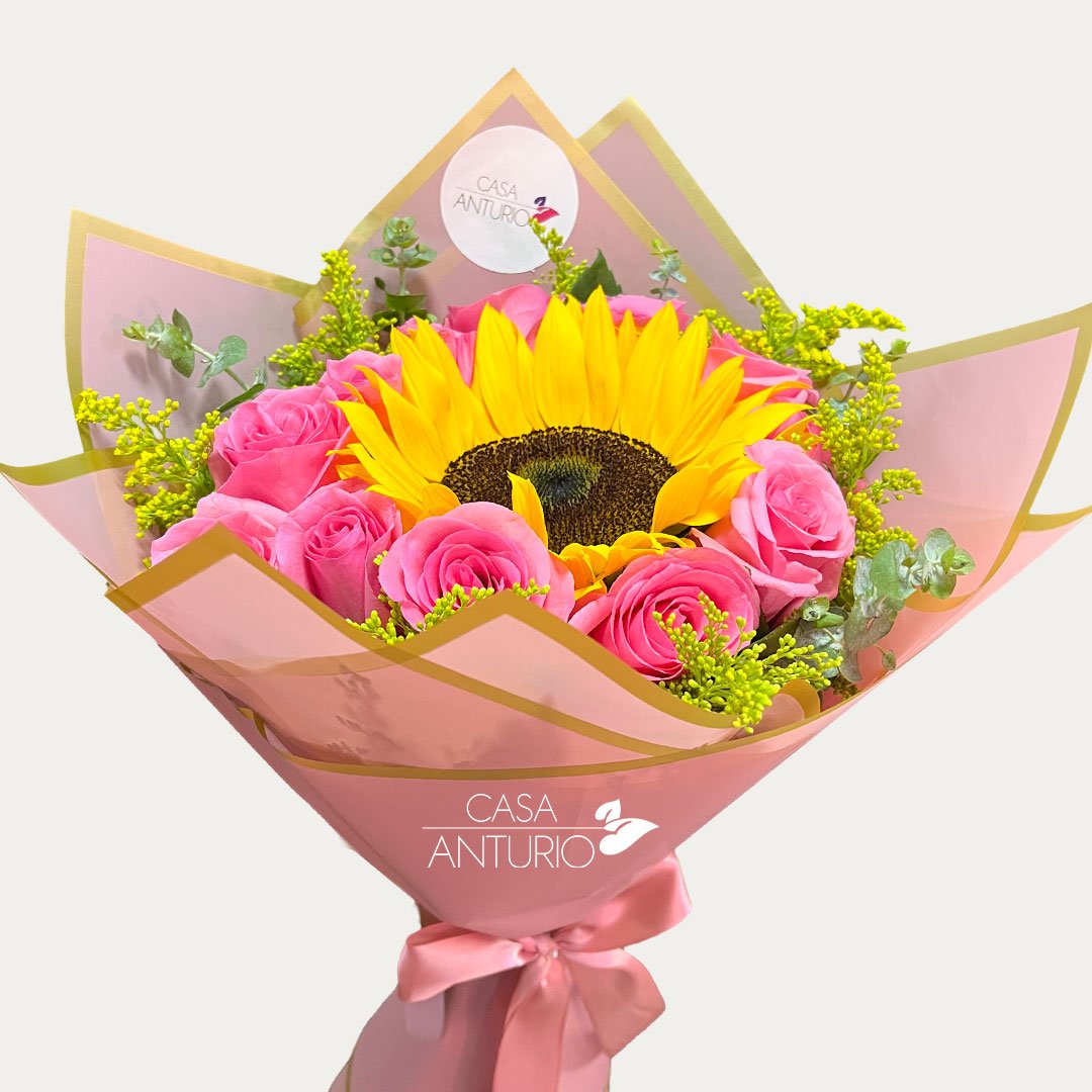 Bouquet de Rosas, Girasol y Follajes