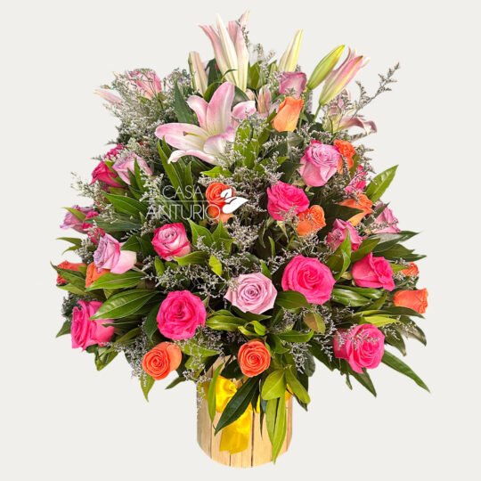 Arreglo de Rosas, Lirios y Statice