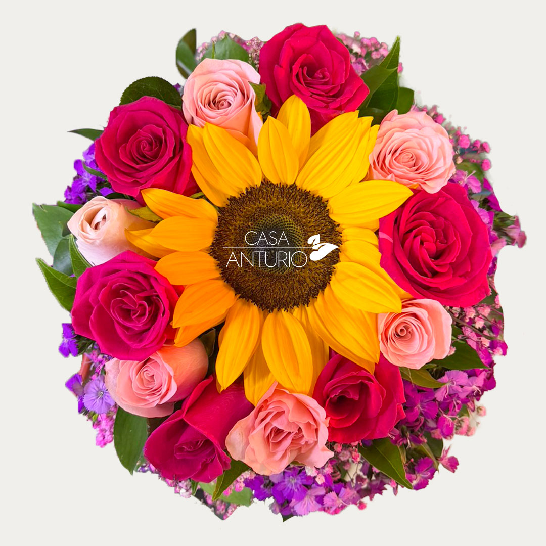 Arreglo de Rosas y Girasol - Imagen 4